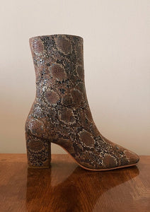Modern Boot in Sueded Snake - Llani